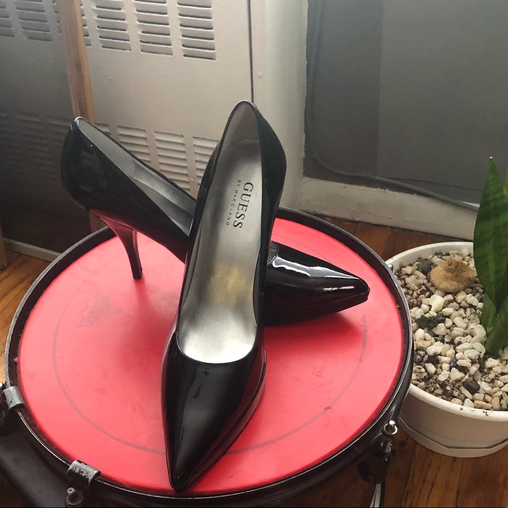 Guess Patent Shoes. NWOY